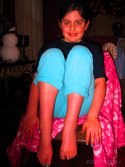 Girls Manicures And Pedicures! Happy Guest At The Spa Party Girls Manicures And Pedicures! Happy Guest At The Spa Party