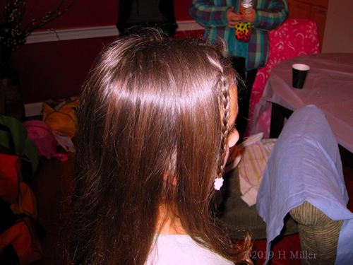 Such A Pretty Hairstyle For Girls! Such A Pretty Hairstyle For Girls!