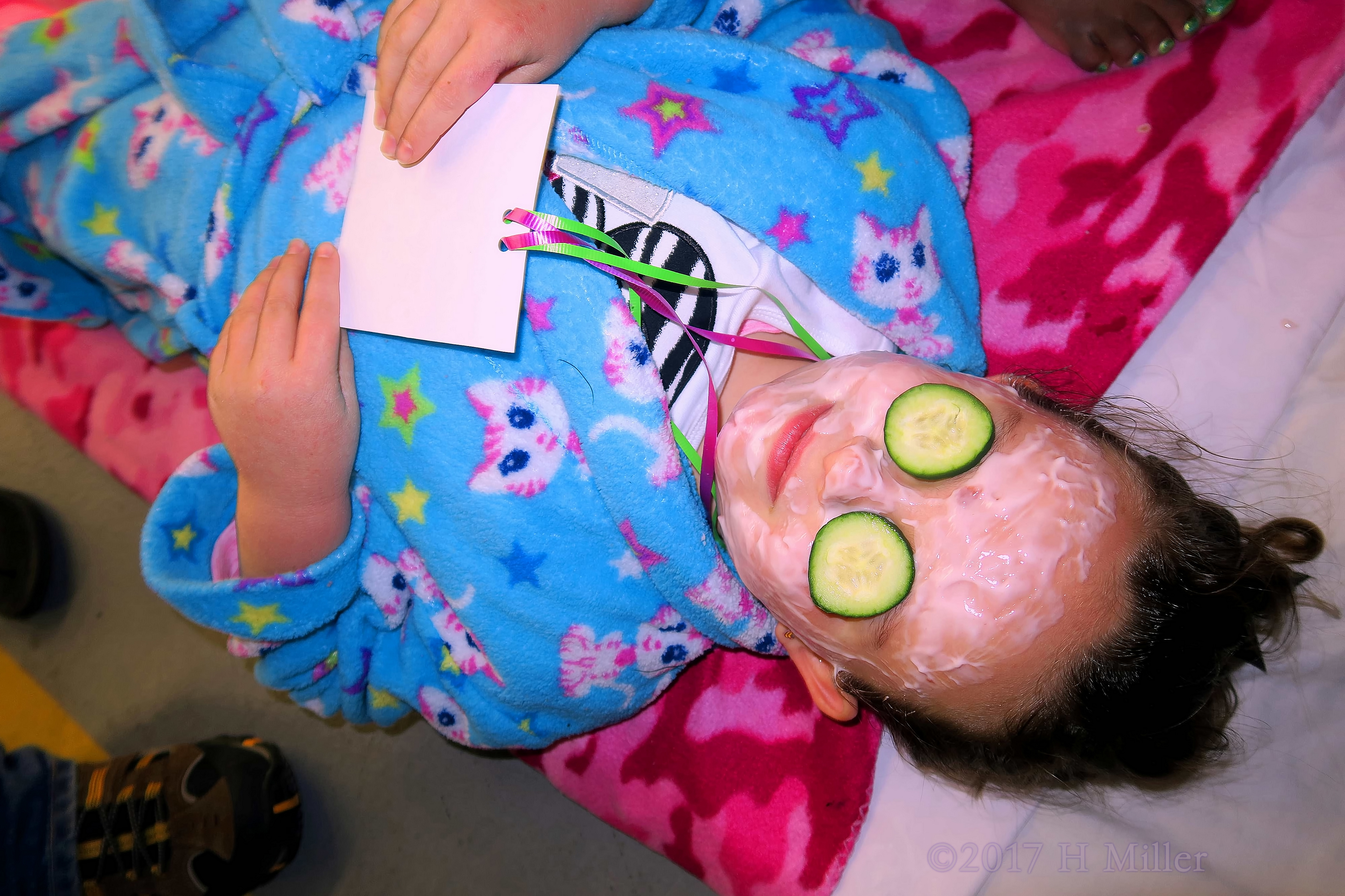 The Kids Facial Masque Is So Soothing And Fun 4