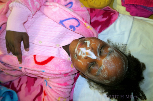 Everyone Loves A Good Facial Masque Everyone Loves A Good Facial Masque