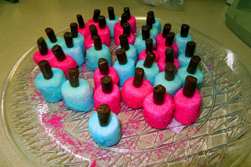 Treats Shaped Like Nail Polish Bottles!! Amazing! Treats Shaped Like Nail Polish Bottles!! Amazing!