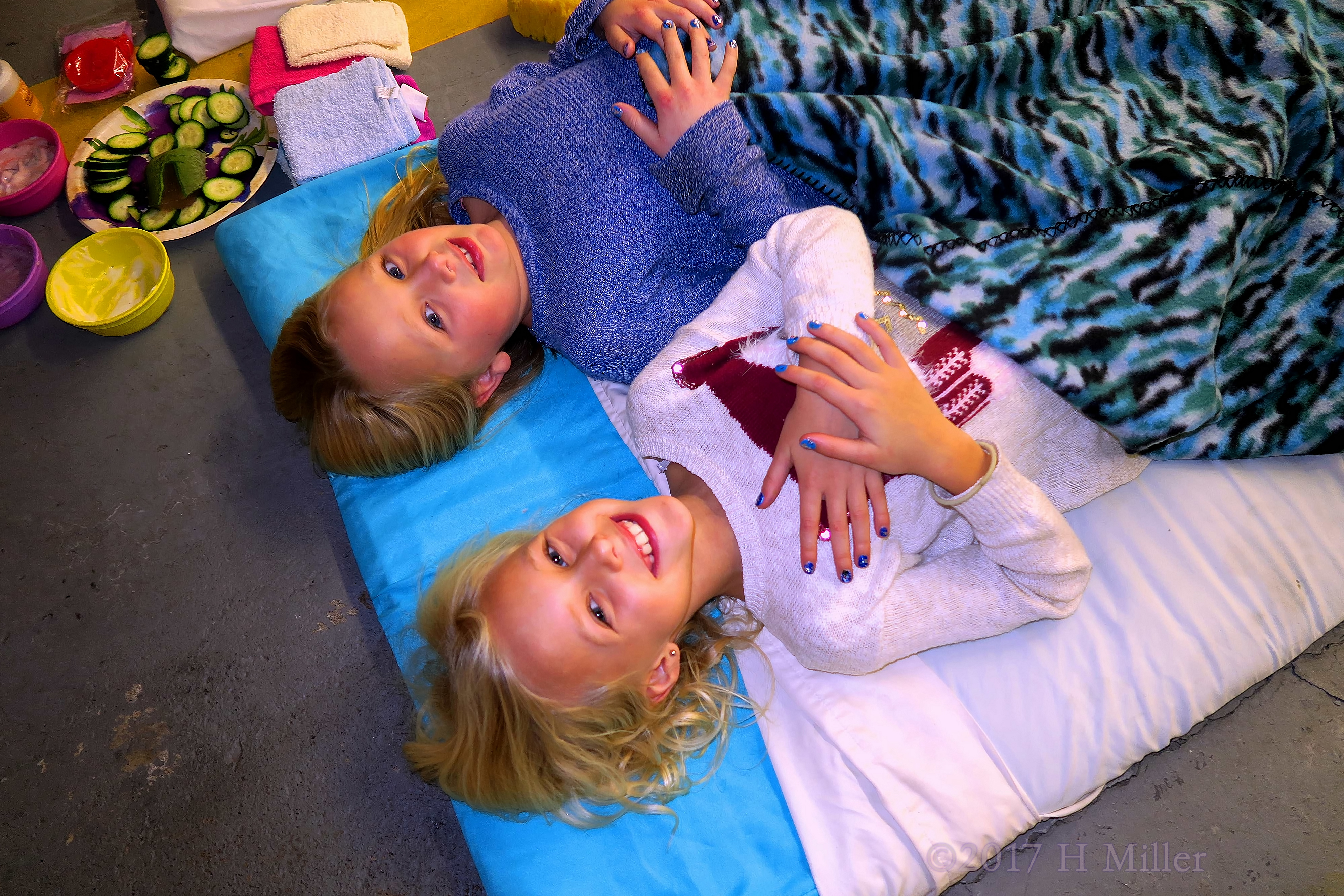 Chilling With Friends Before Kids Facials Get Started! Chilling With Friends Before Kids Facials Get Started!