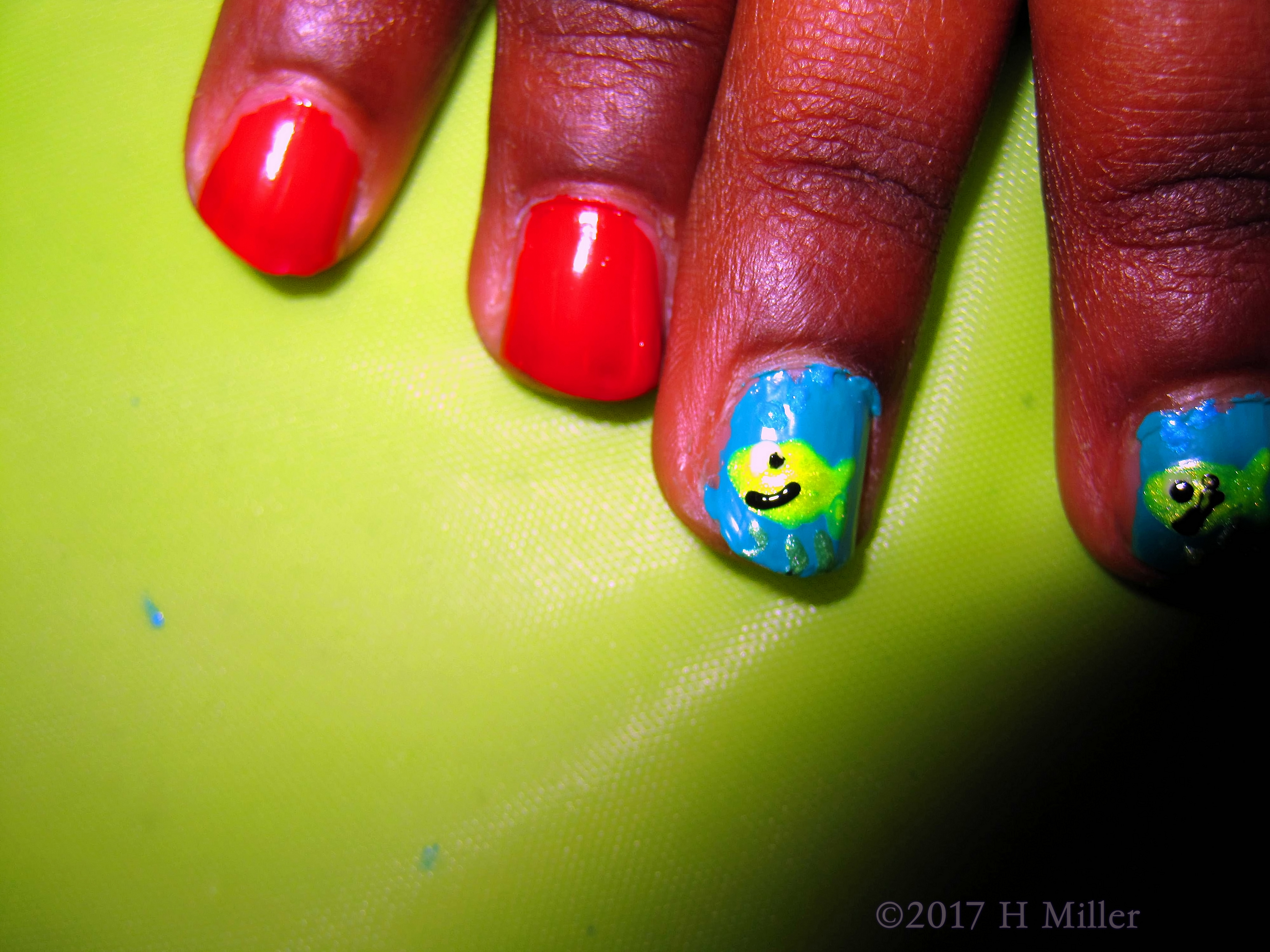 That Fish Nail Art Design Looks Super Cute! That Fish Nail Art Design Looks Super Cute!