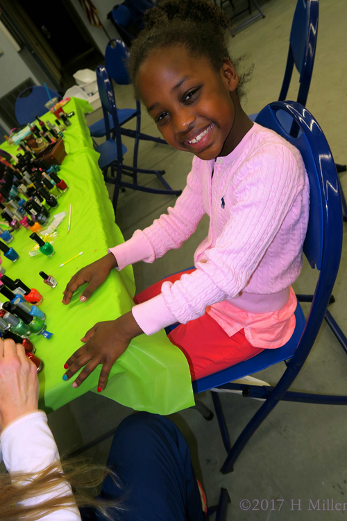 Multi Colored Girls Manicure. Multi Colored Girls Manicure.