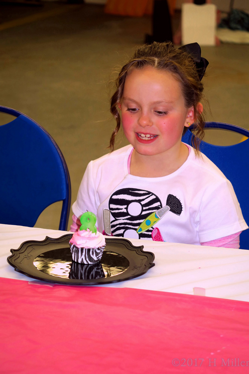 Paityn Turns Eight At Her Spa Party!