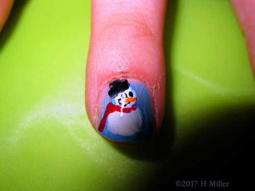 So Cute! Snowman Nail Design.