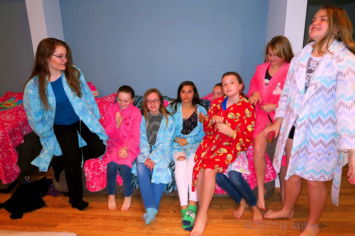 Now A Kids Spa Group Picture With Spa Robes On! 