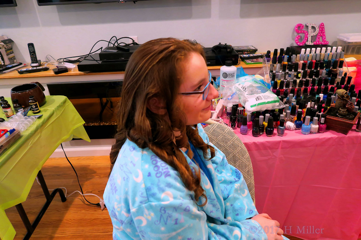 Side View Of The Curled Girls Hairstyle At Paulina's Spa Party! 