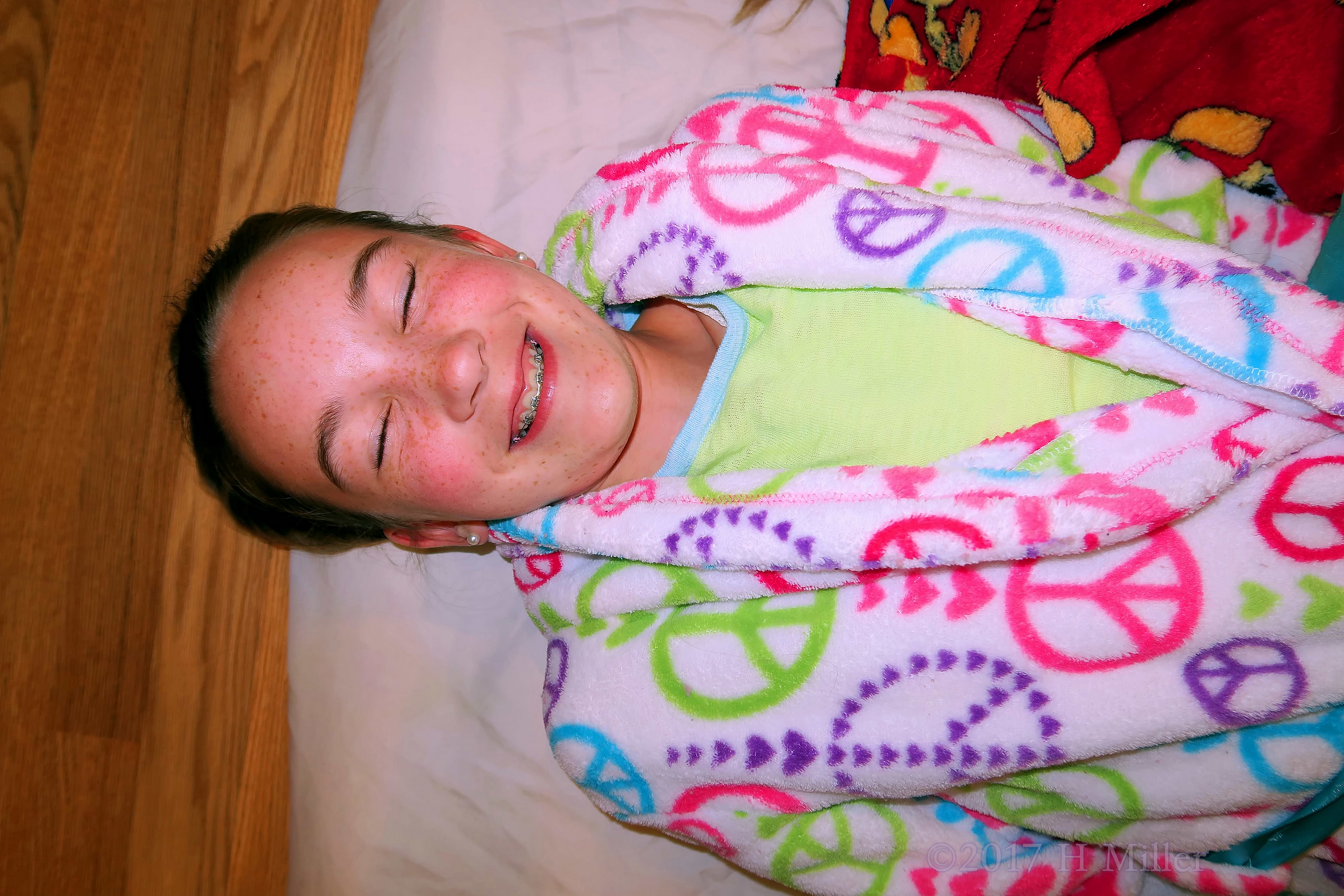 Enjoying The Comfy Feeling Of The Beginning Of A Kids Facial! Enjoying The Comfy Feeling Of The Beginning Of A Kids Facial!