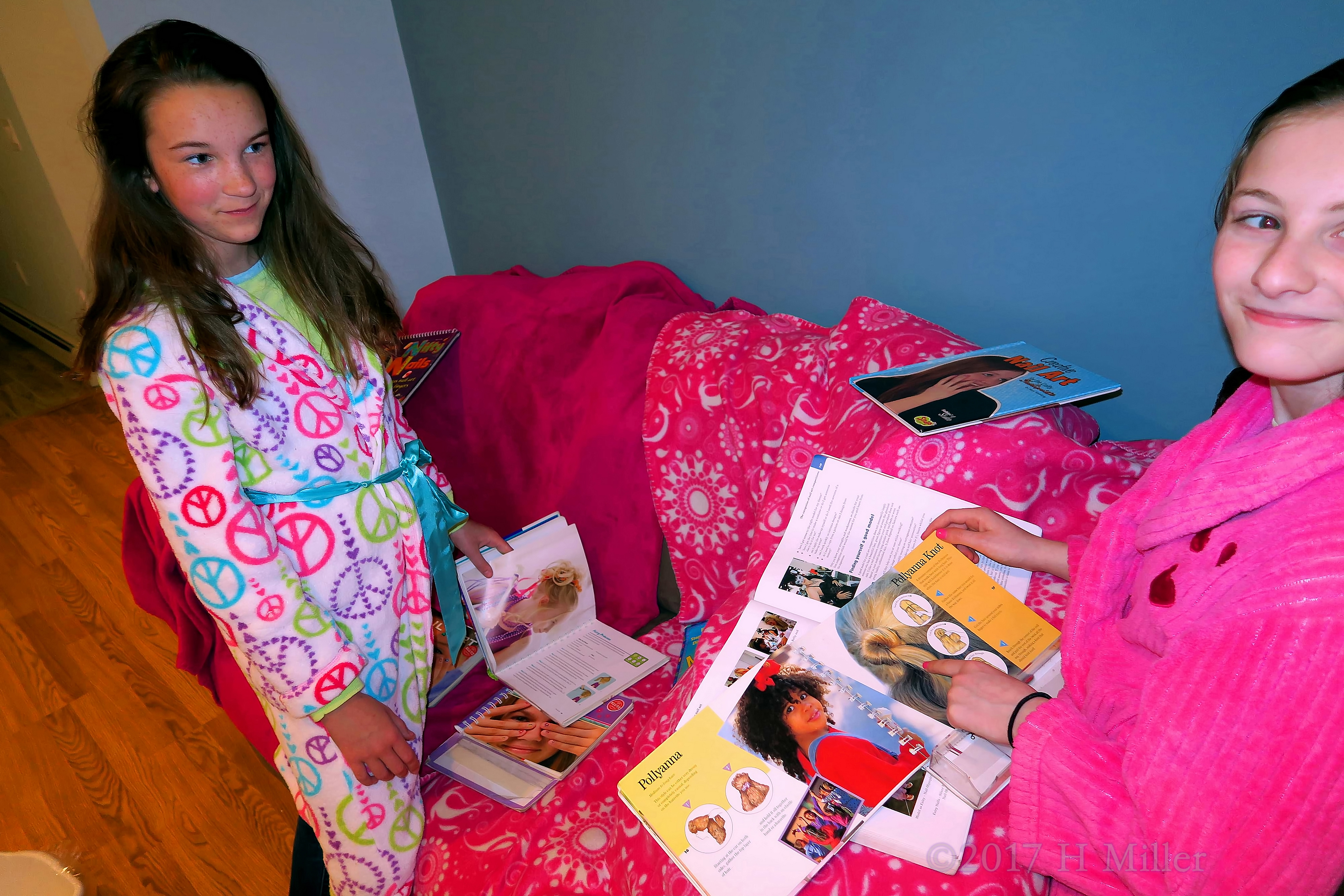 Hairstyling Instruction Books Make It More Creative And Stylish! Hairstyling Instruction Books Make It More Creative And Stylish!