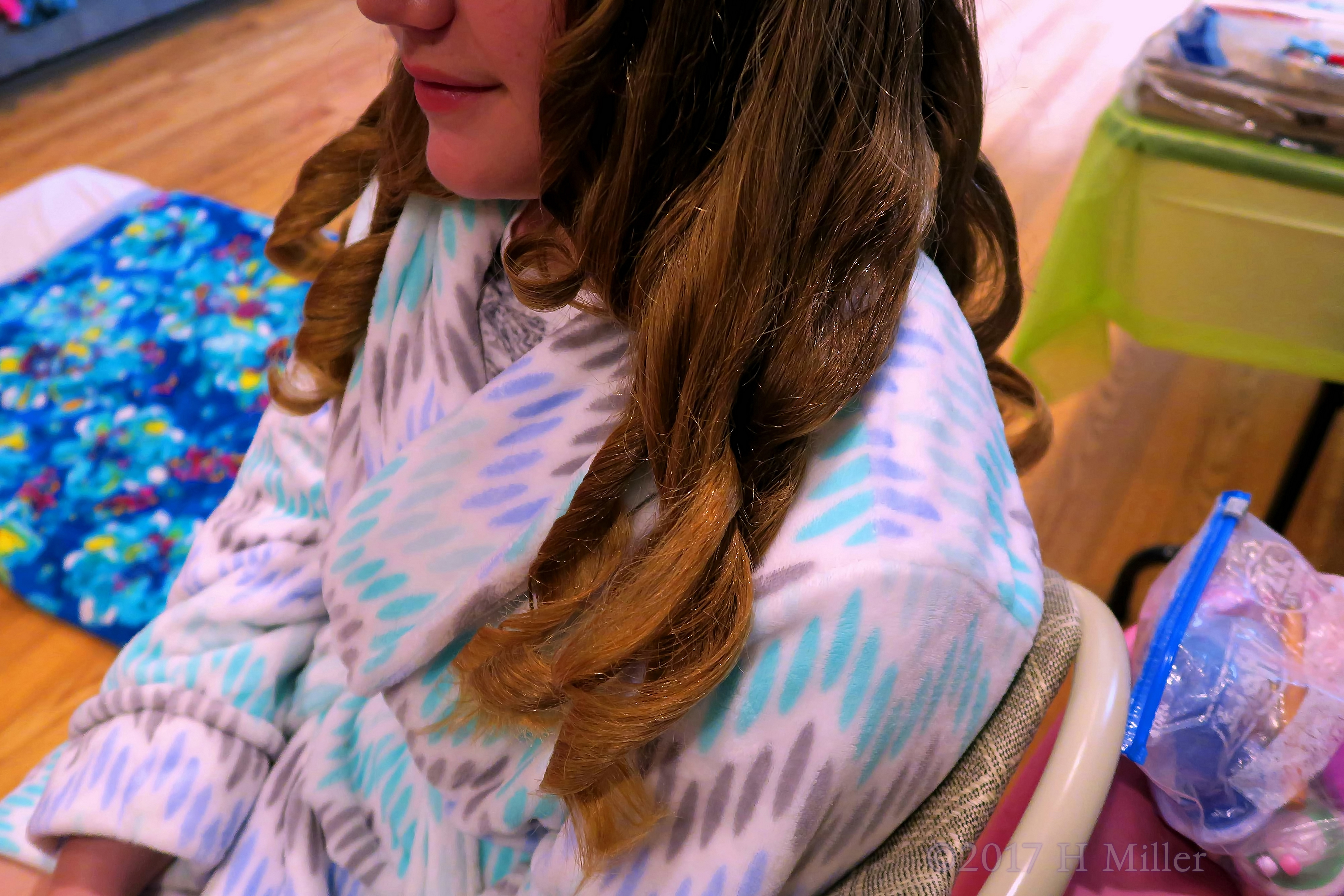 She Is Finished With Girls Hair Styling With Curls! She Is Finished With Girls Hair Styling With Curls!