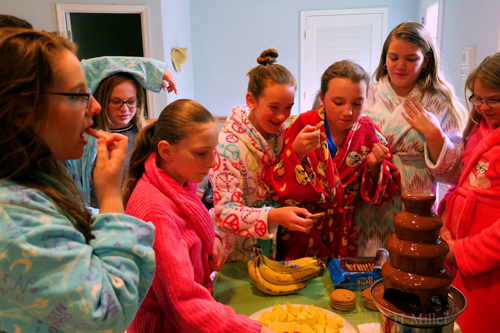 Let's Have Some Cookies And Snacks! Let's Have Some Cookies And Snacks!