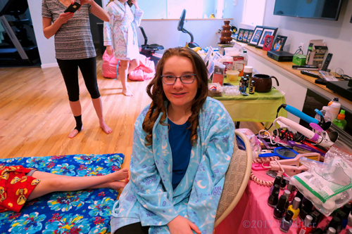 One More Photo Of This Girls Curled Hairstyle! One More Photo Of This Girls Curled Hairstyle!