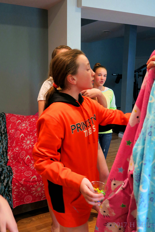 Time To Choose Spa Robes! Time To Choose Spa Robes!