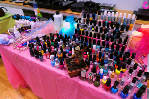 Time To Explore The Most Colorful Treasure Trove Of Nail Polishes Time To Explore The Most Colorful Treasure Trove Of Nail Polishes