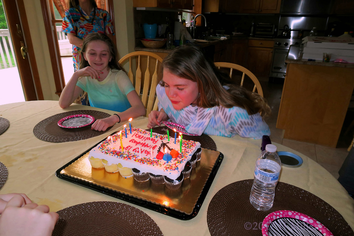 All Set For The Birthday Cake Ceremony At The Kids Spa! 