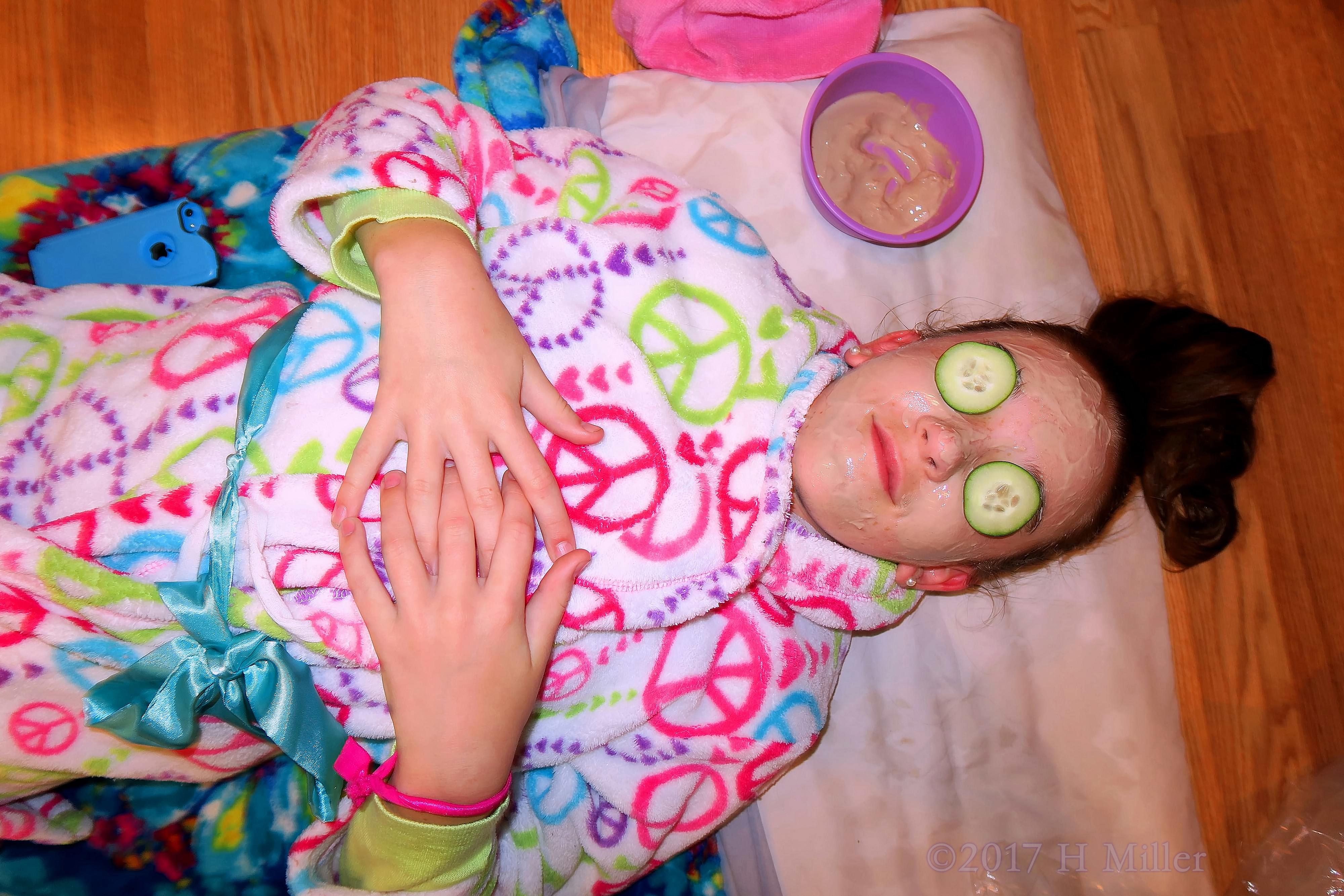 Enjoying Spa Party Kids Facials! Enjoying Spa Party Kids Facials!