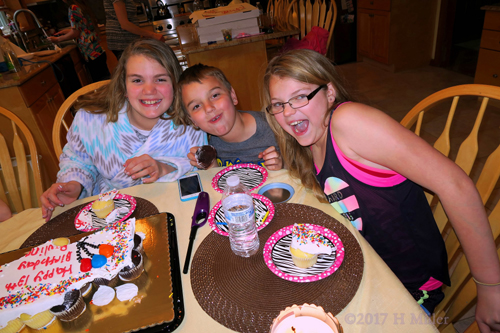 Let's Pose For A Cool Family Pic! Let's Pose For A Cool Family Pic!