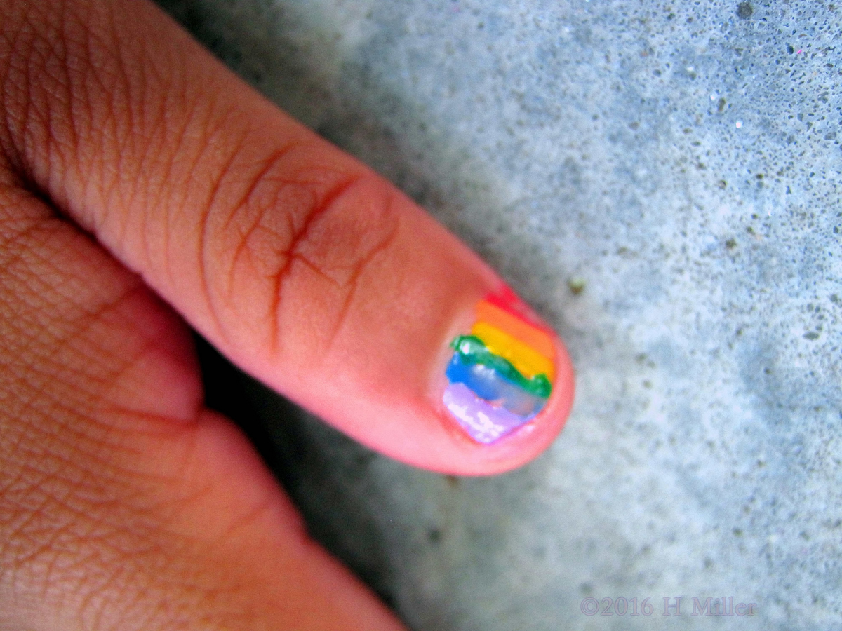 Rainbow Kids Manicure 