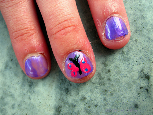 Cute Bugs On Her Nails For The Girls Mini Mani!