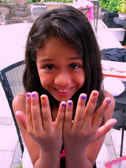She Loves Her Mini Mani! She Loves Her Mini Mani!