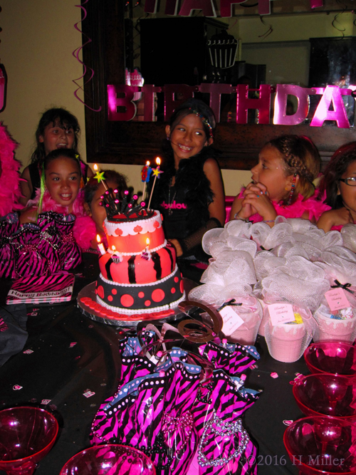 Fierce Party Decorations And Cake At The Spa Party For Girls