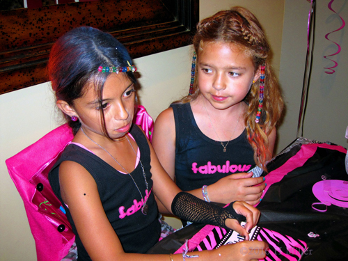 Hanging Out With Friends After Kids Hairstyles Hanging Out With Friends After Kids Hairstyles