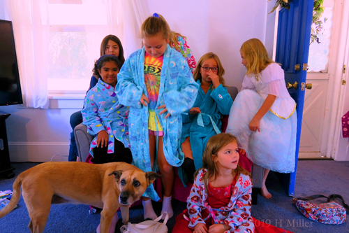 Spa Party For Girls For Peyton In 2019 Spa Party For Girls For Peyton In 2019