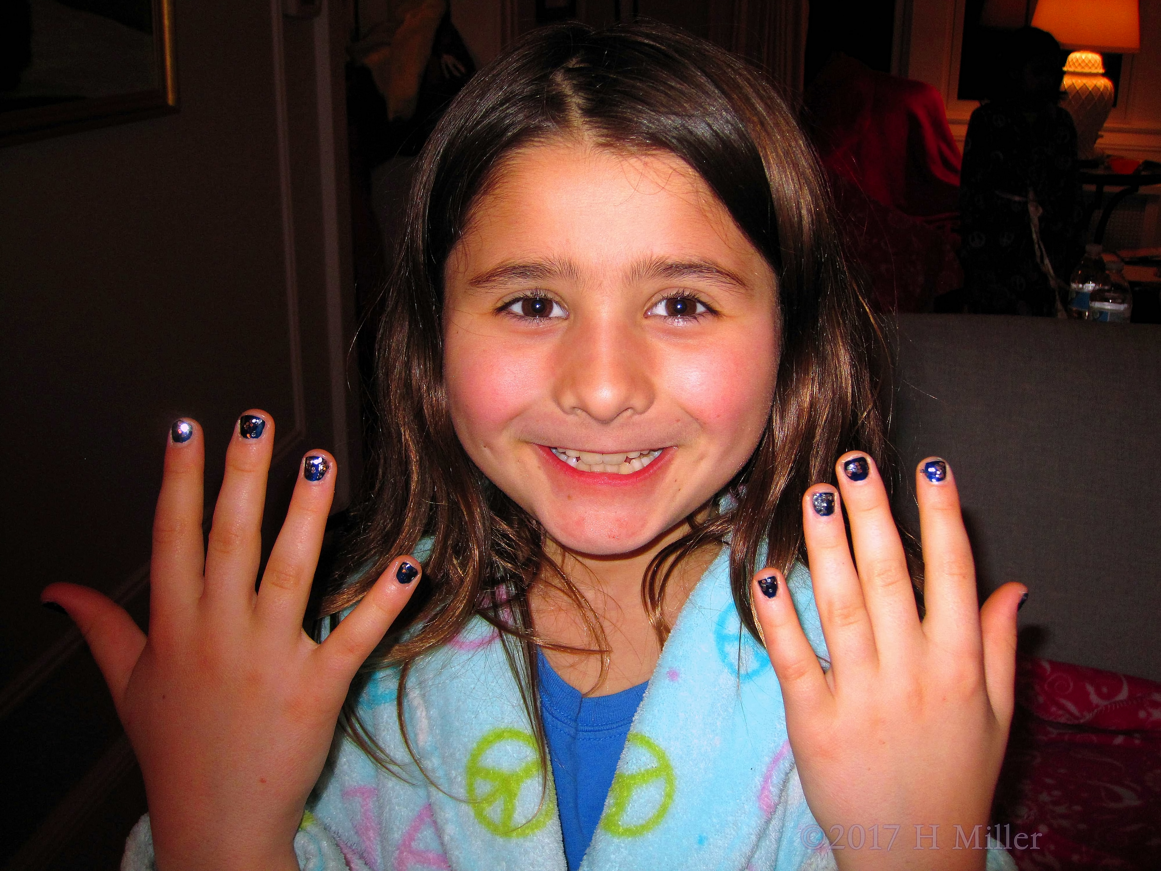 Getting Your Kids Mani Done Is So Stylish ! Getting Your Kids Mani Done Is So Stylish !