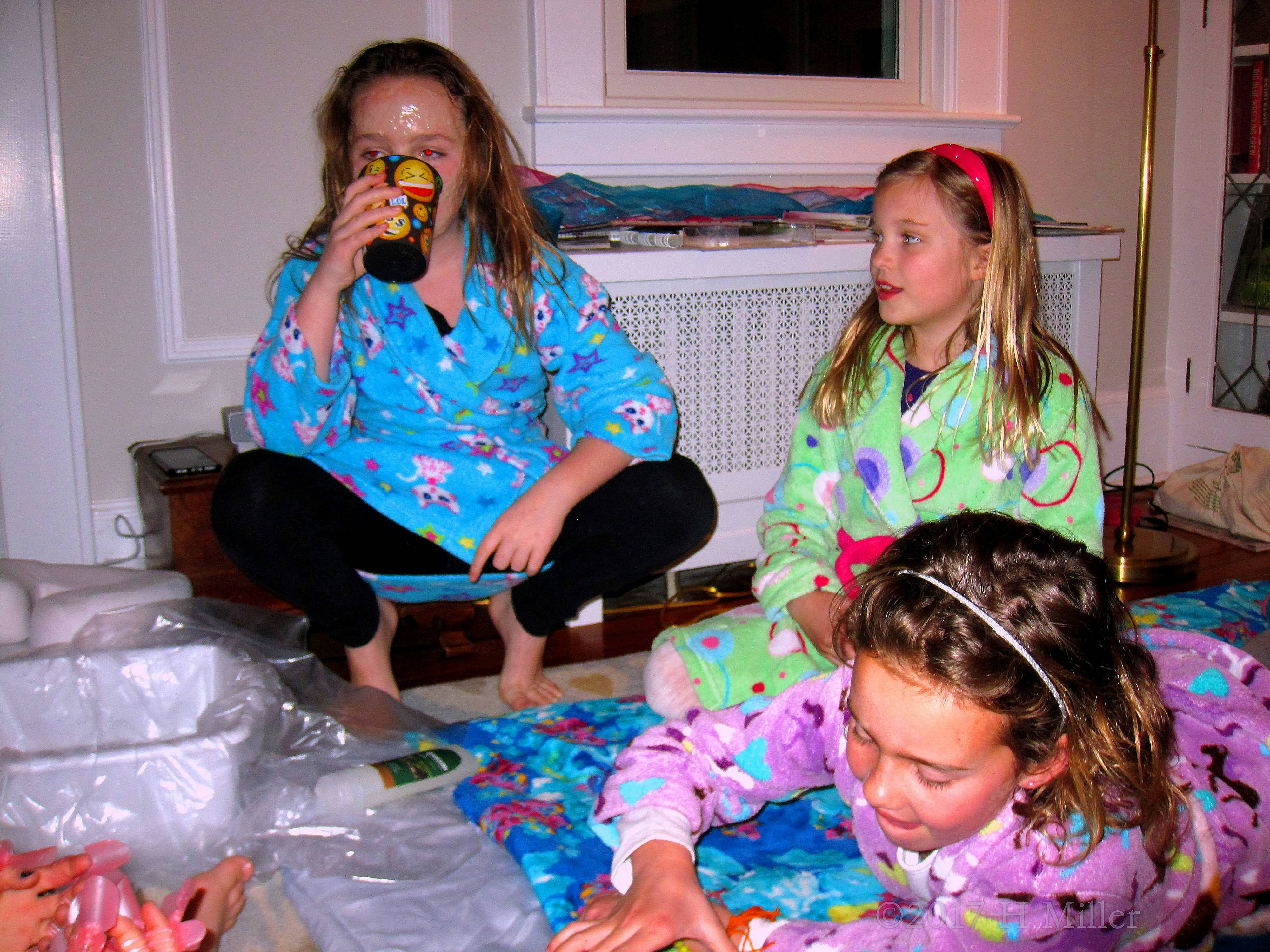 Sipping Drinks And Chatting With The Girls Sipping Drinks And Chatting With The Girls