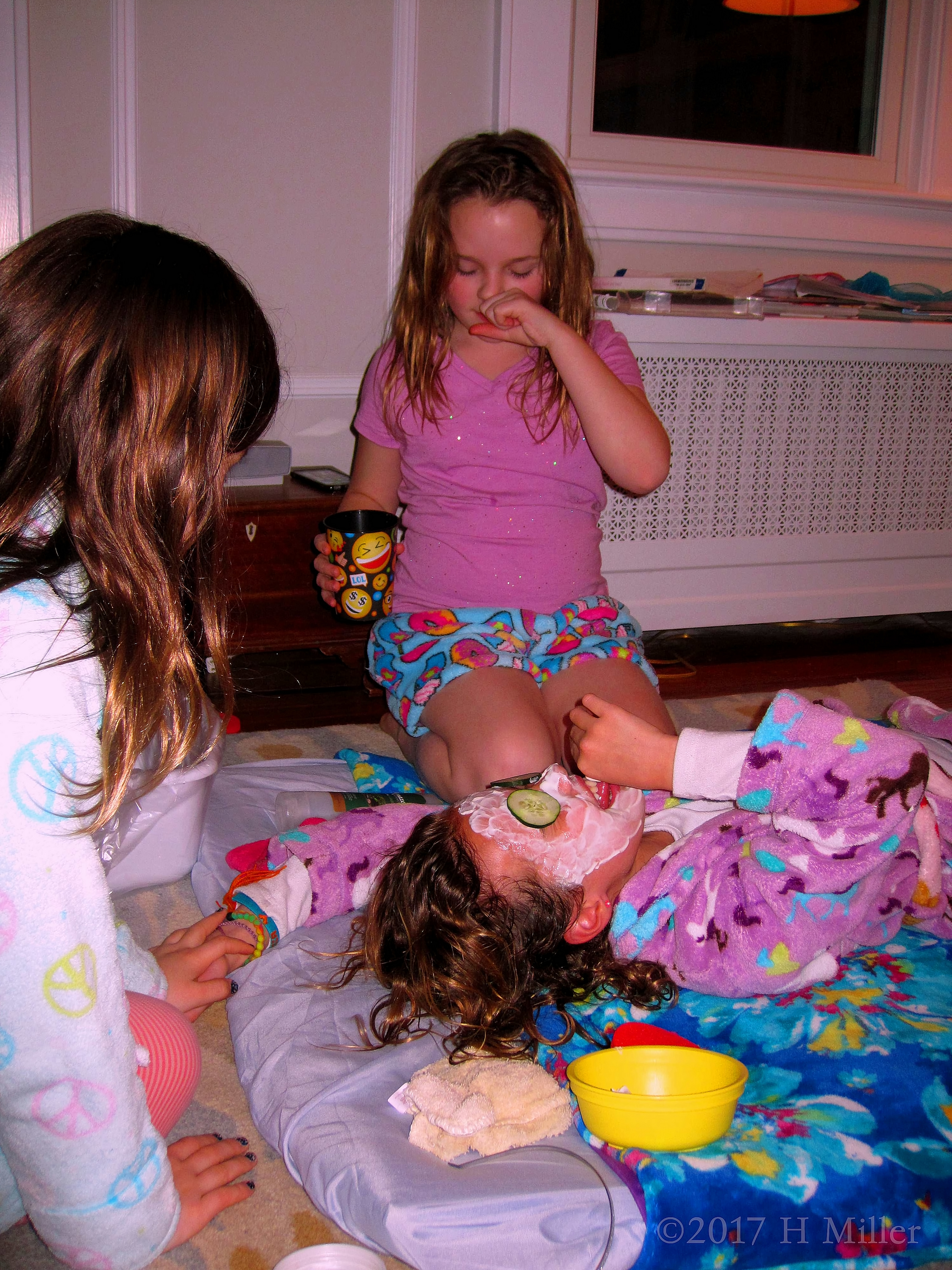 Snacking And Getting Her Girls Facial Done Snacking And Getting Her Girls Facial Done