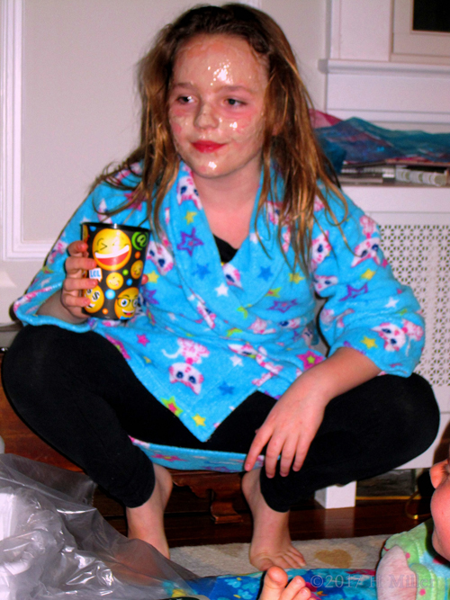 Mmm.. Yummy Juice At The Spa For Girls. Mmm.. Yummy Juice At The Spa For Girls.