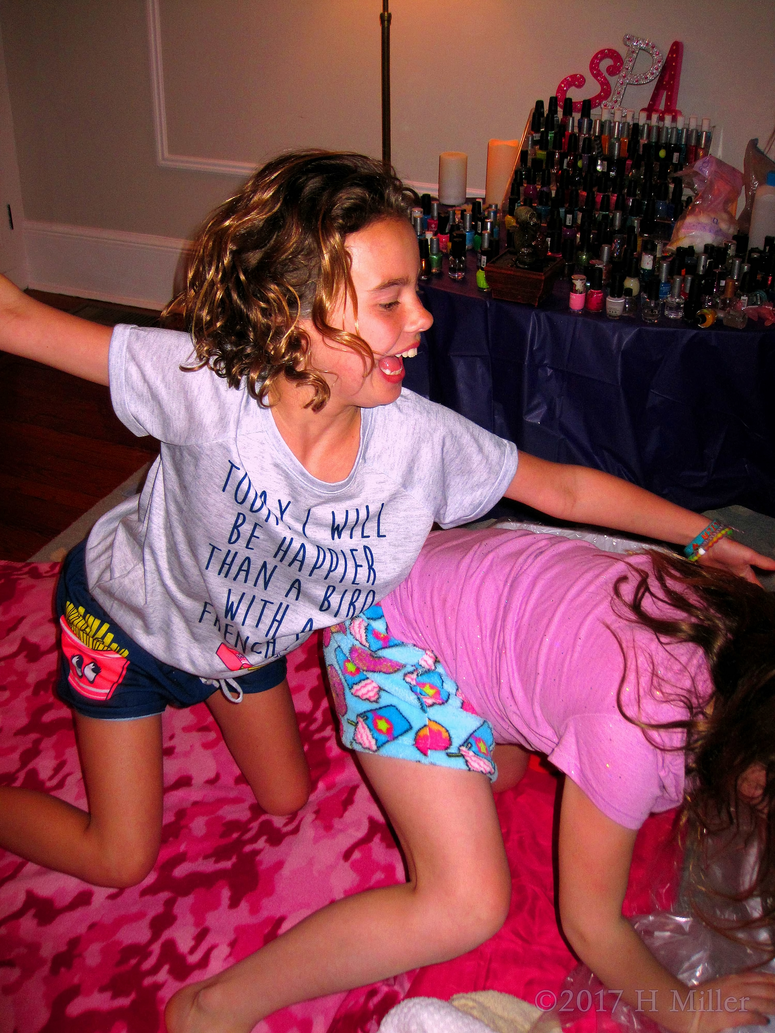 Heehee The Girls Are Having Fun At The Girls Birthday Party! Heehee The Girls Are Having Fun At The Girls Birthday Party!