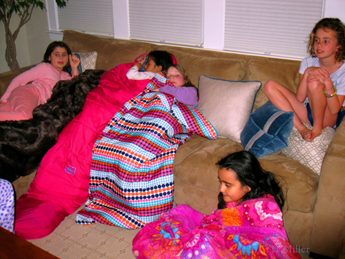 Casual Kids Spa Group Pic After The Party Before The Sleepover Casual Kids Spa Group Pic After The Party Before The Sleepover