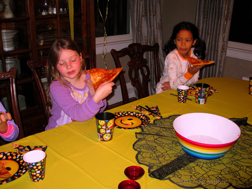 Eating With Friends Eating With Friends