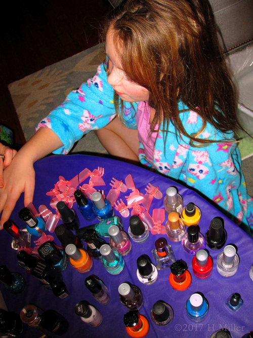 Selecting The Perfect Nail Shade Selecting The Perfect Nail Shade