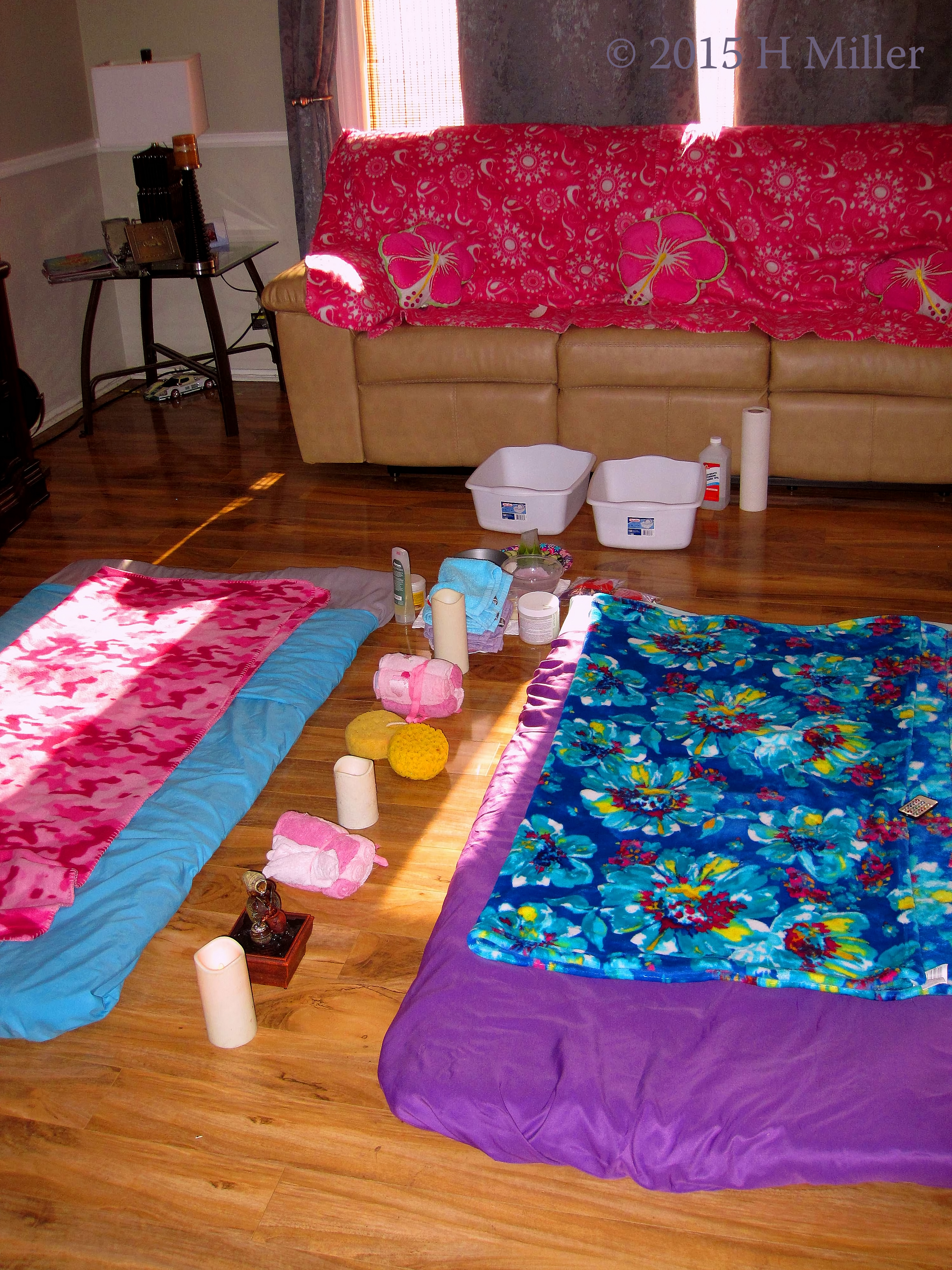 Facials Area, Long Shot. Facials Area, Long Shot.