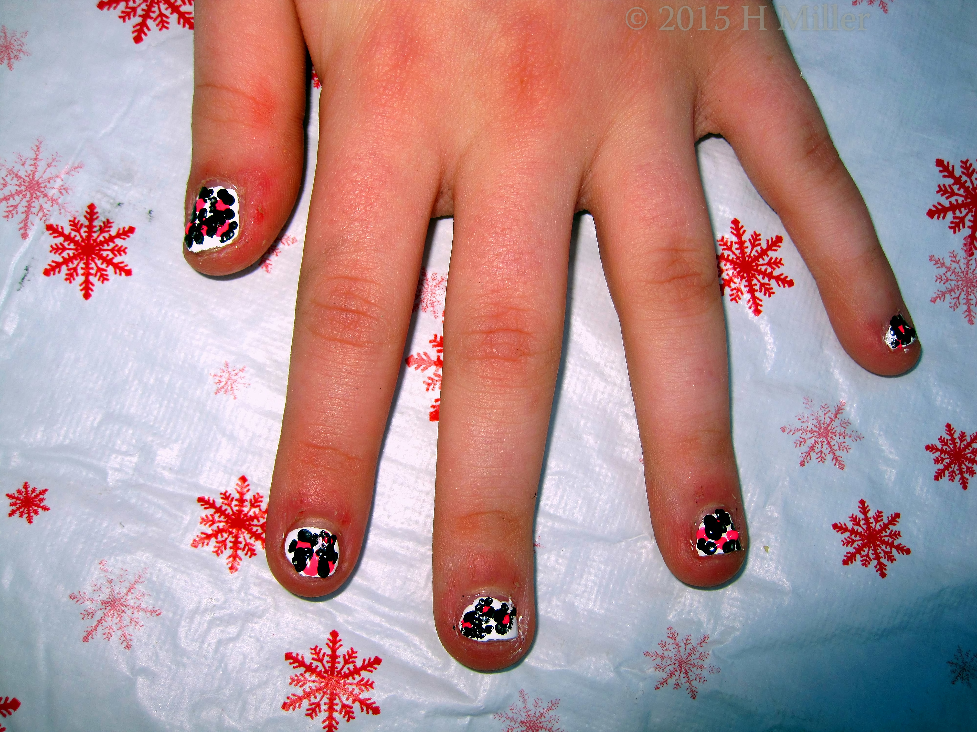 Leopard Spots Nail Art. Other Hand Leopard Spots Nail Art. Other Hand