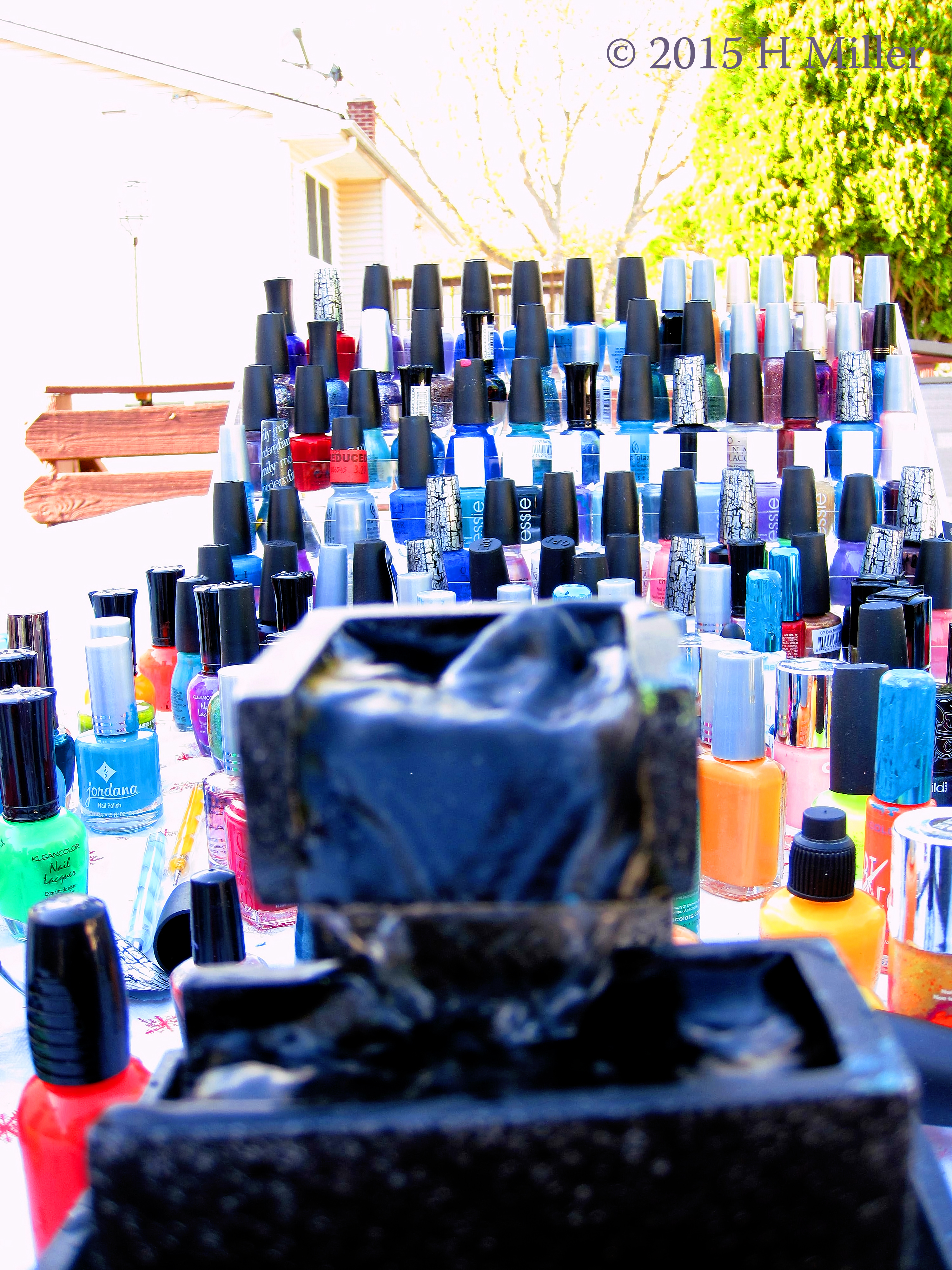 Polish In Focus, Fountain Is Not. Polish In Focus, Fountain Is Not.