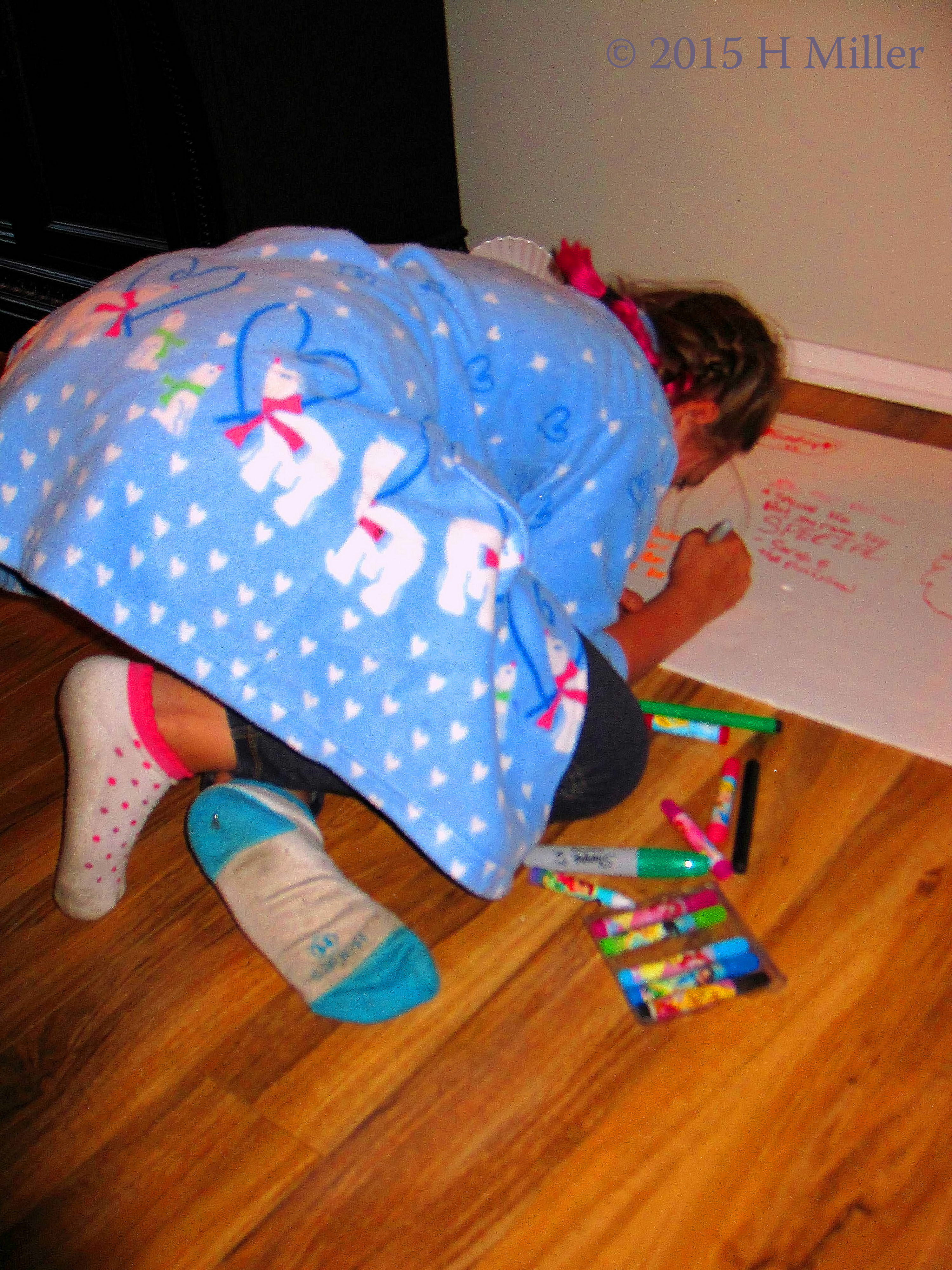 Writing Something Nice For Raquel's Spa Birthday Card. Writing Something Nice For Raquel's Spa Birthday Card.