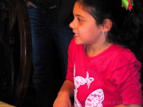 A Great Shot Of Raquel Having A Wonderful Time At Her Spa Birthday Party A Great Shot Of Raquel Having A Wonderful Time At Her Spa Birthday Party