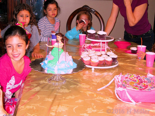 Look At The Birthday Girl, All Smiles! Look At The Birthday Girl, All Smiles!