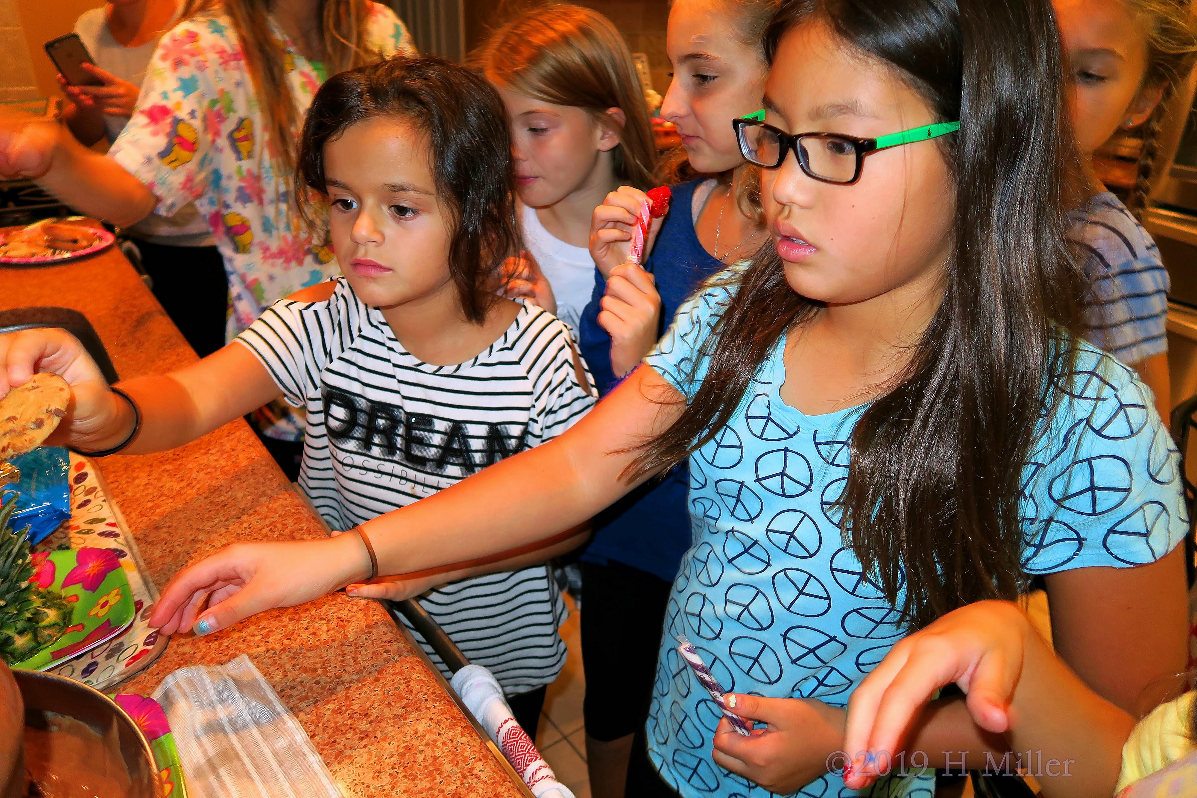 Everybody Dip Your Fruit In The Chocolate Fountain!! Everybody Dip Your Fruit In The Chocolate Fountain!!