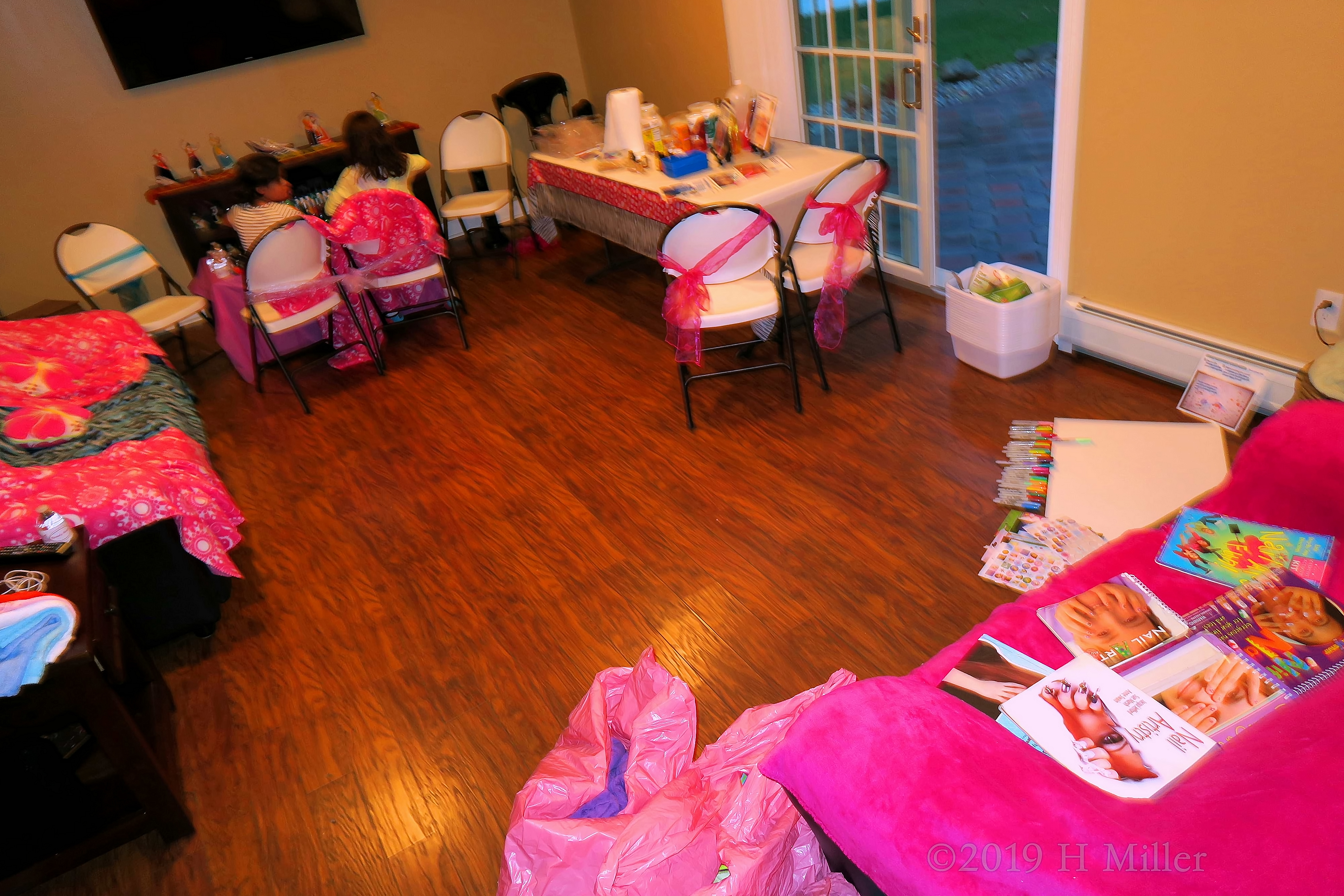 Wide Shot Of Spa Party Decor Wide Shot Of Spa Party Decor