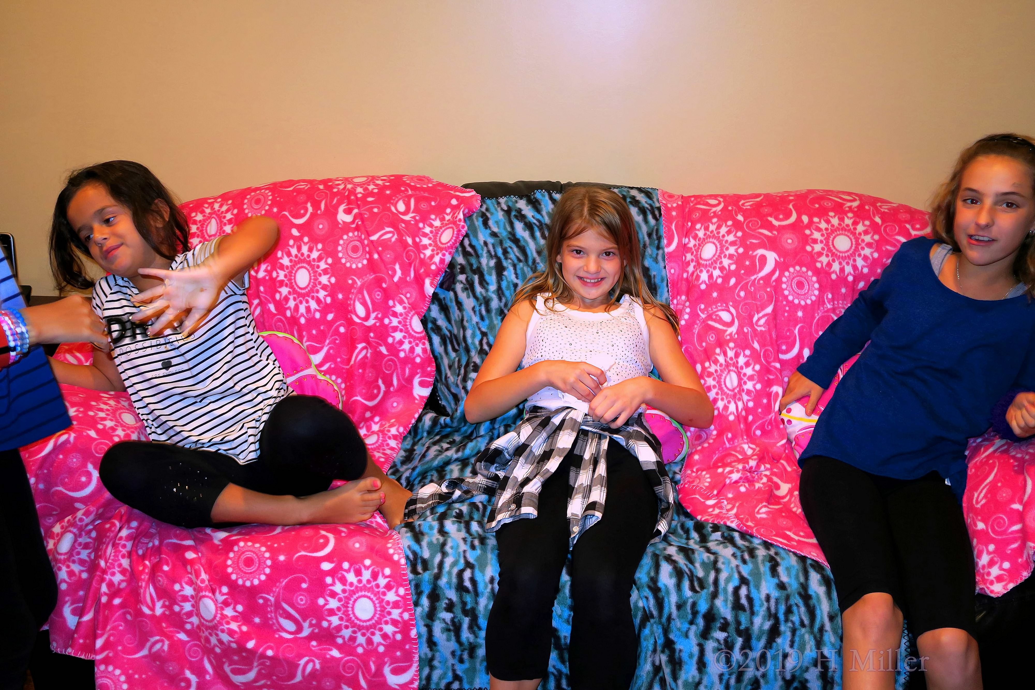 Mani, Pedi, Check! Now Chill! Mani, Pedi, Check! Now Chill!