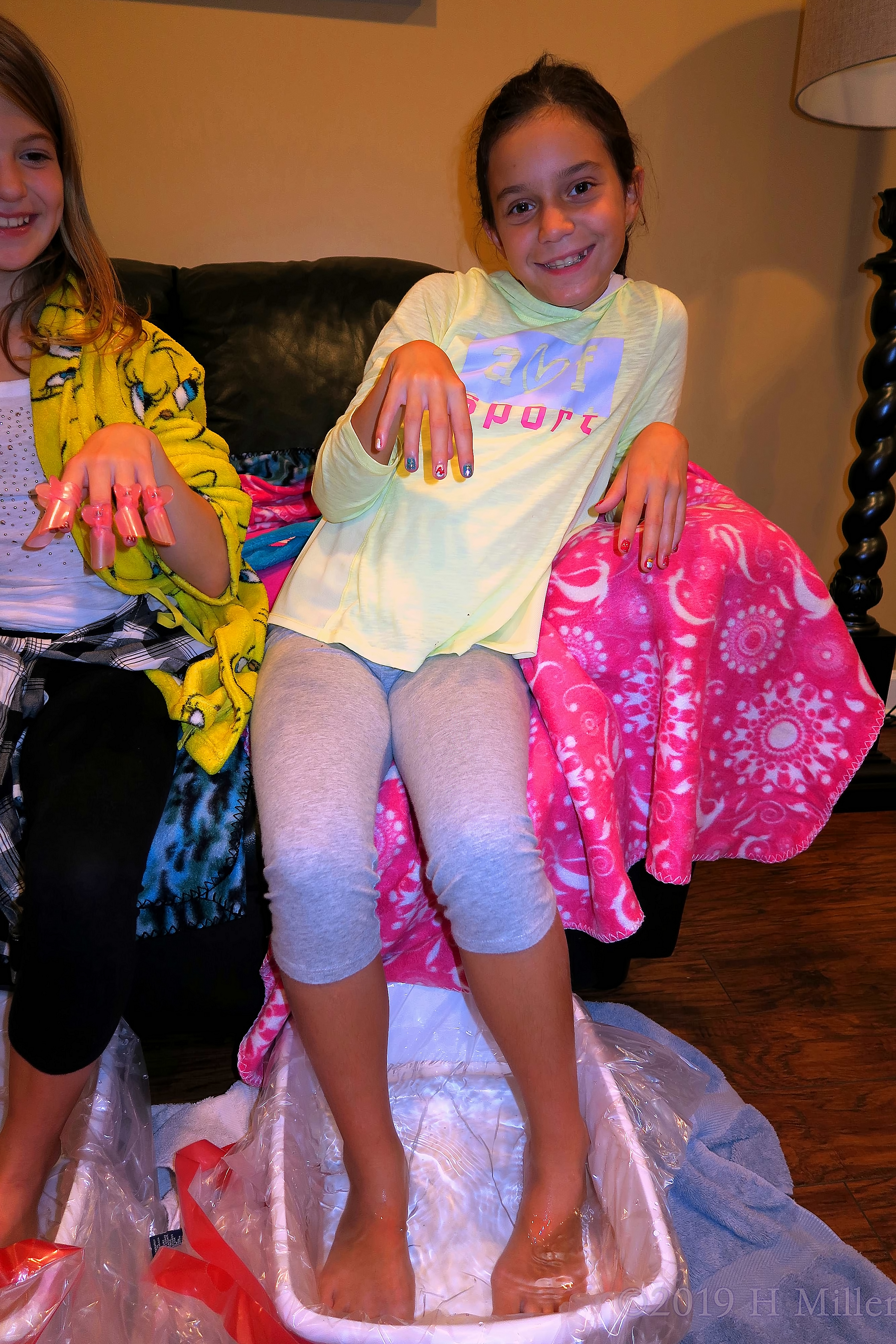 Racquel Showing Off Her Girls Manicure! Racquel Showing Off Her Girls Manicure!