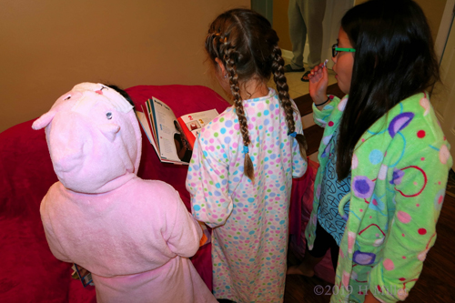 Looking At Nail Design Ideas Looking At Nail Design Ideas