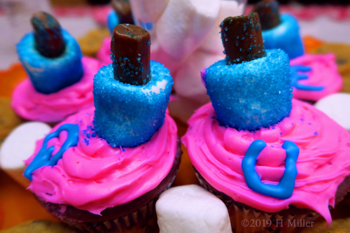 Nail Polish Design Cupcake Topper Nail Polish Design Cupcake Topper