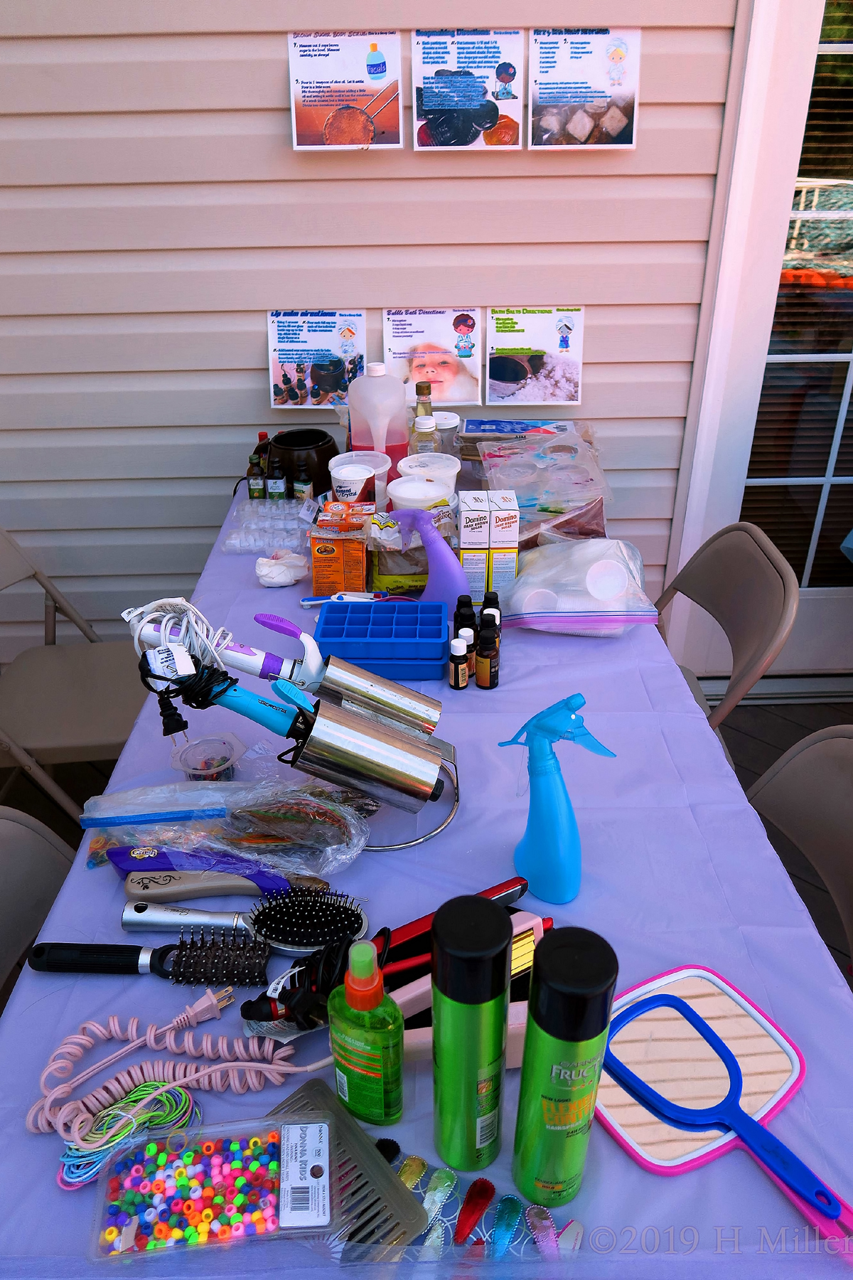 Hair Styling And Craft Items Station 