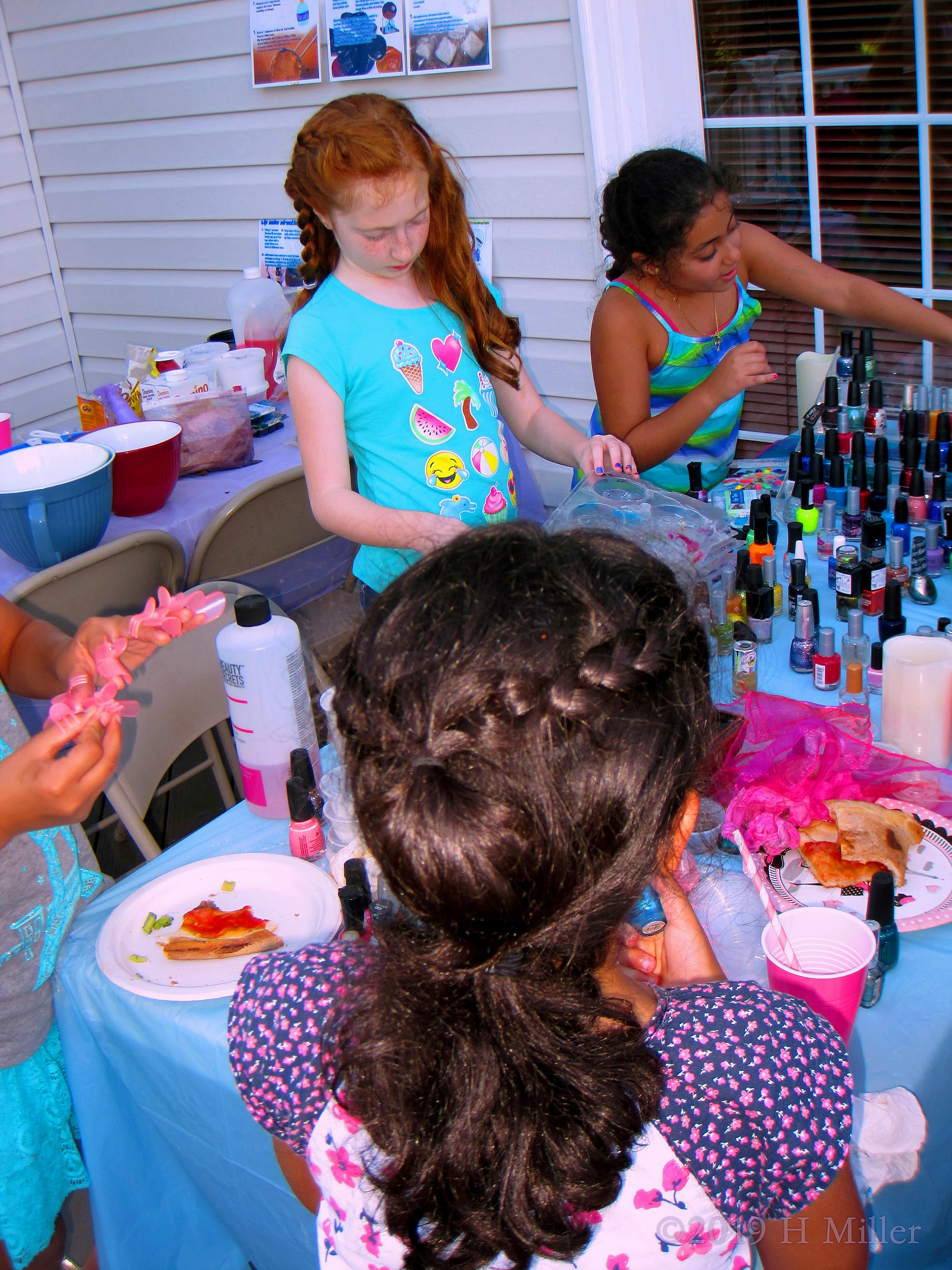 Guests Enjoying Party Snacks And Mini Manis! 